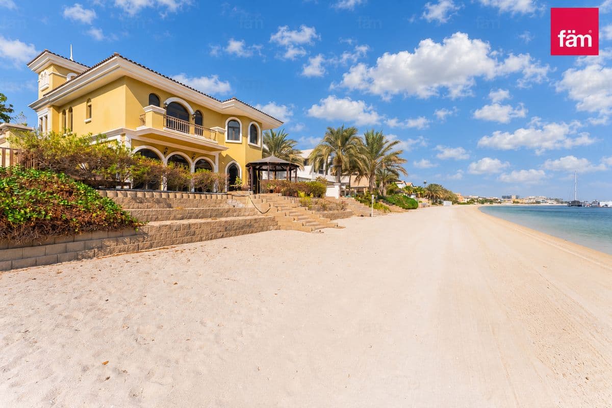 Luxury Beachfront Villa | Vacant | Ready Now
