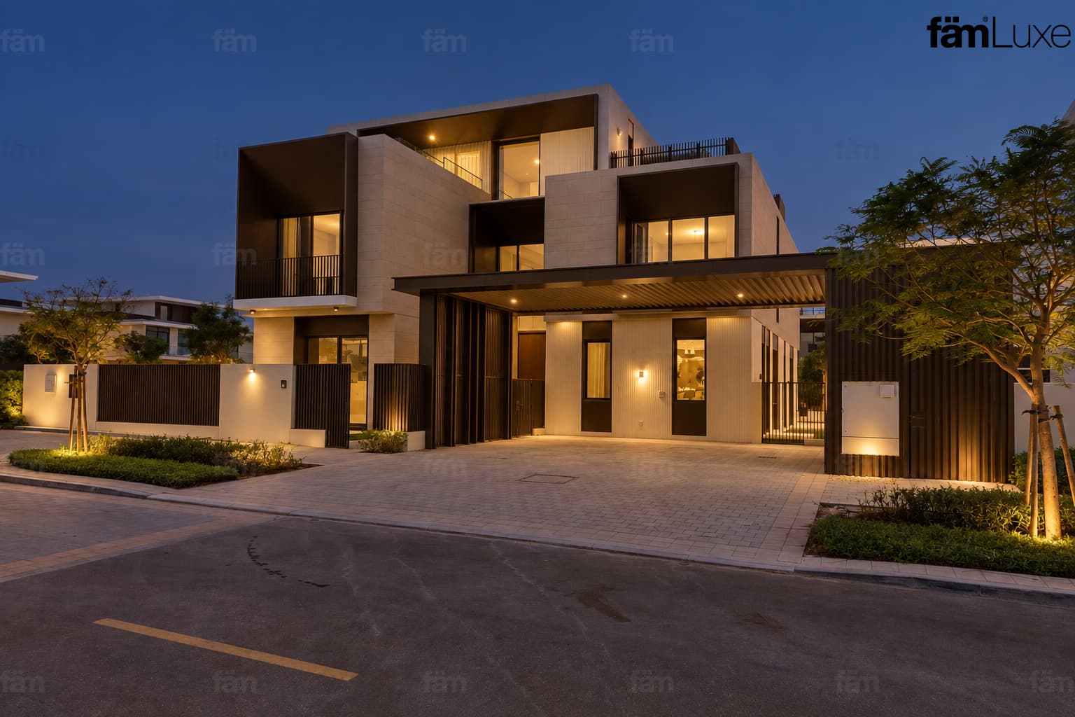 5br+Maid | Luxury Villa | Corner